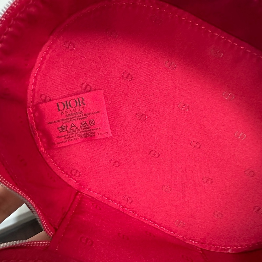 NIB Dior Red zip around small bag - Picture 12 of 13